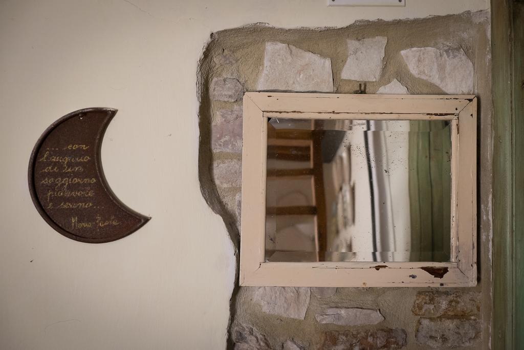 Appartamenti Turistici Vicolo S. Chiara Sassoferrato المظهر الخارجي الصورة